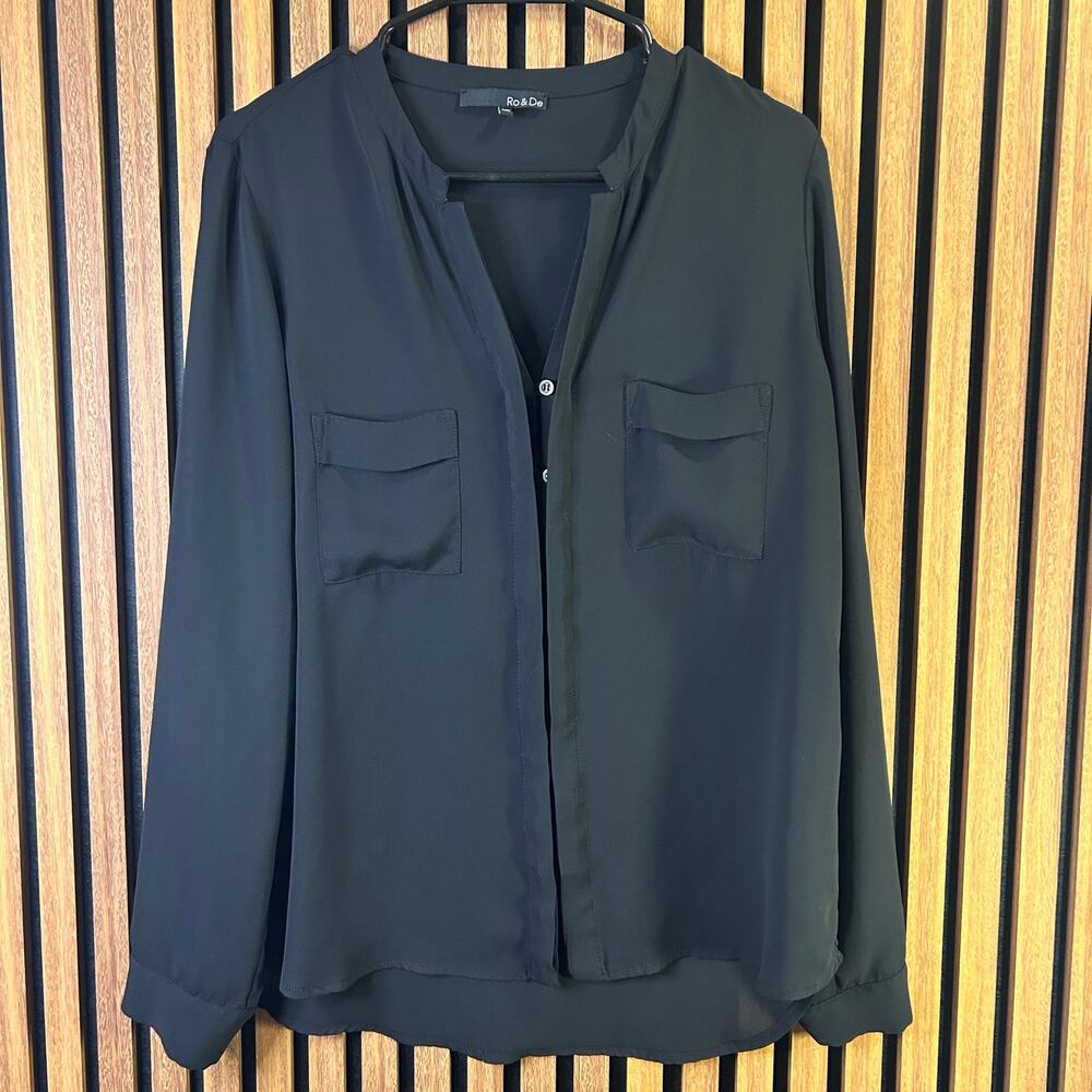 Ro & De Black Long Sleeve Button Front Blouse Size M – Sheer Lightweight Top